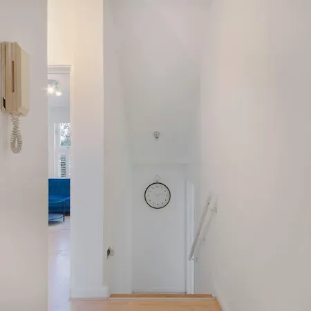 Stunning 1-Bed Flat In London 20 Mins From Central London Exterior photo
