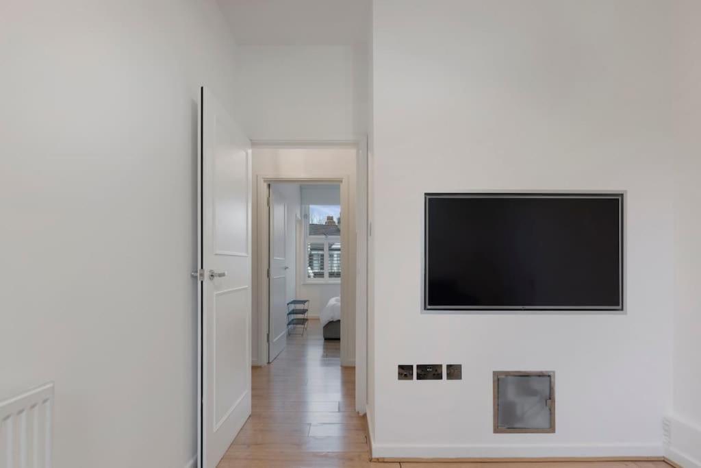 Stunning 1-bed Flat In 20 Mins From Апартаменты